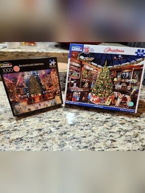 White Mountain Holiday Puzzle - Festive Christmas Tree Scene (Green, Red)
